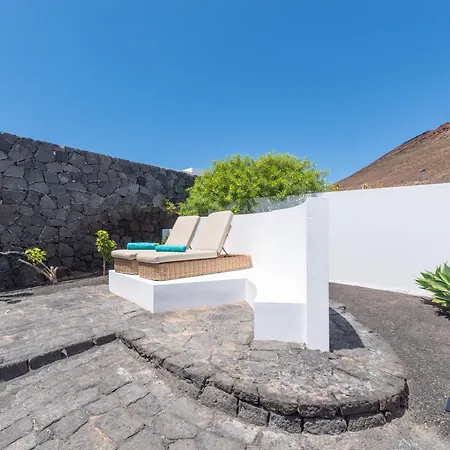 Villa Ereza Royal Deluxe Hoopoe 120 *